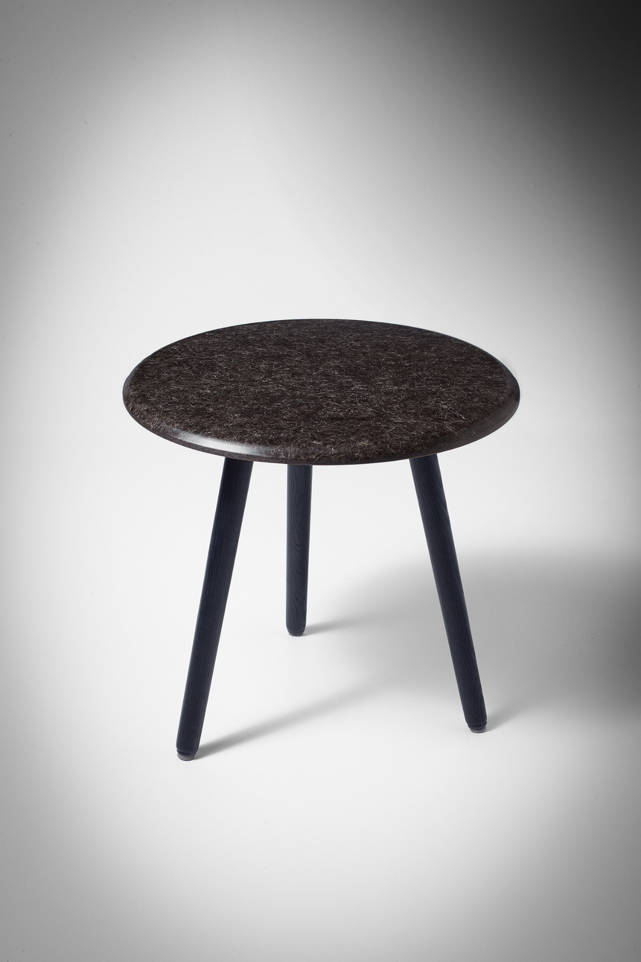 Table d'appoint Hembury — pattes frêne brulé